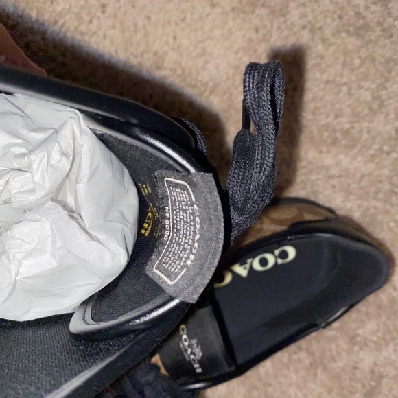 COACH LOW TOP SNEAKER - Picture 7 of 11